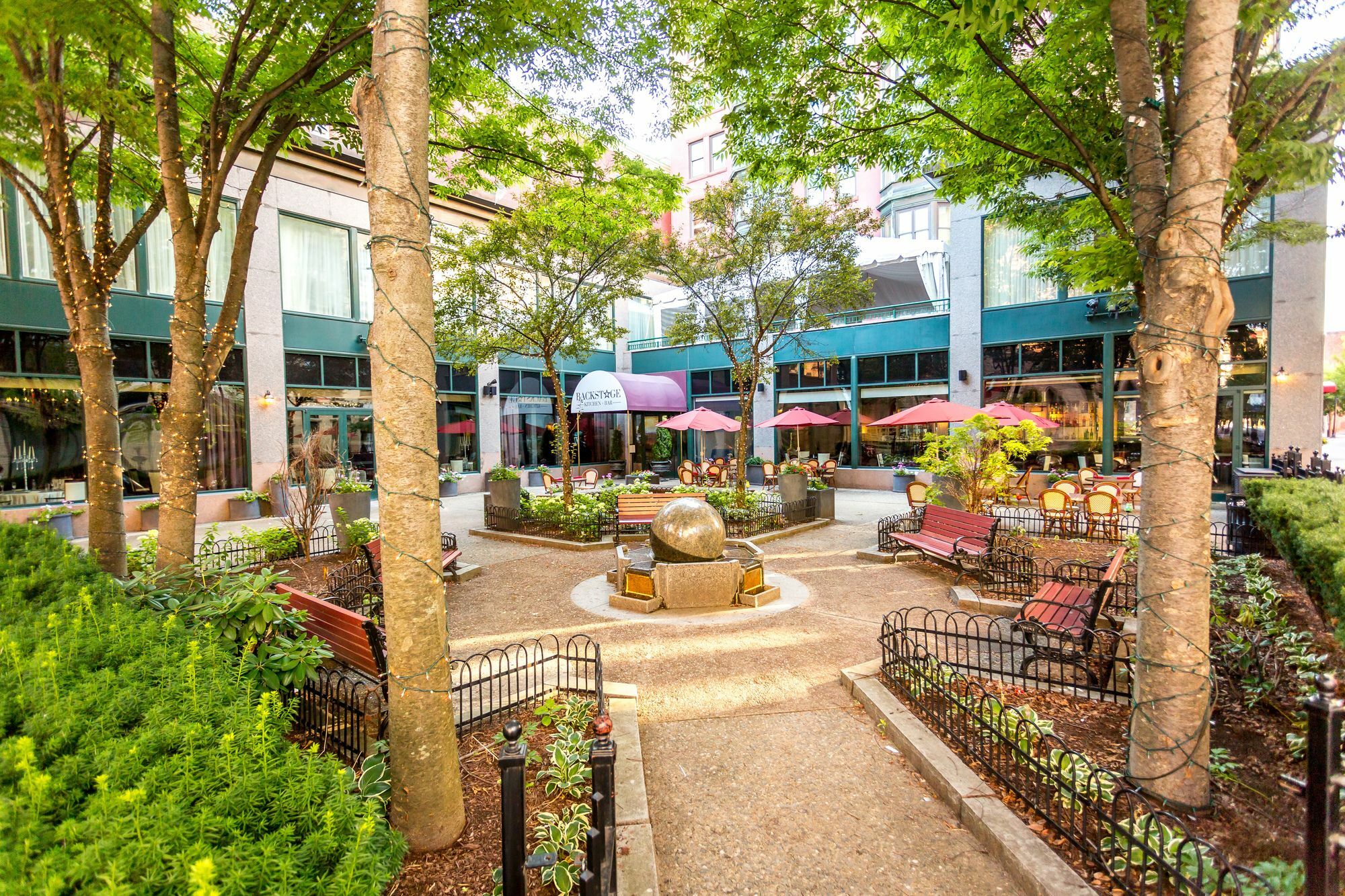 Hotel Providence Exterior photo